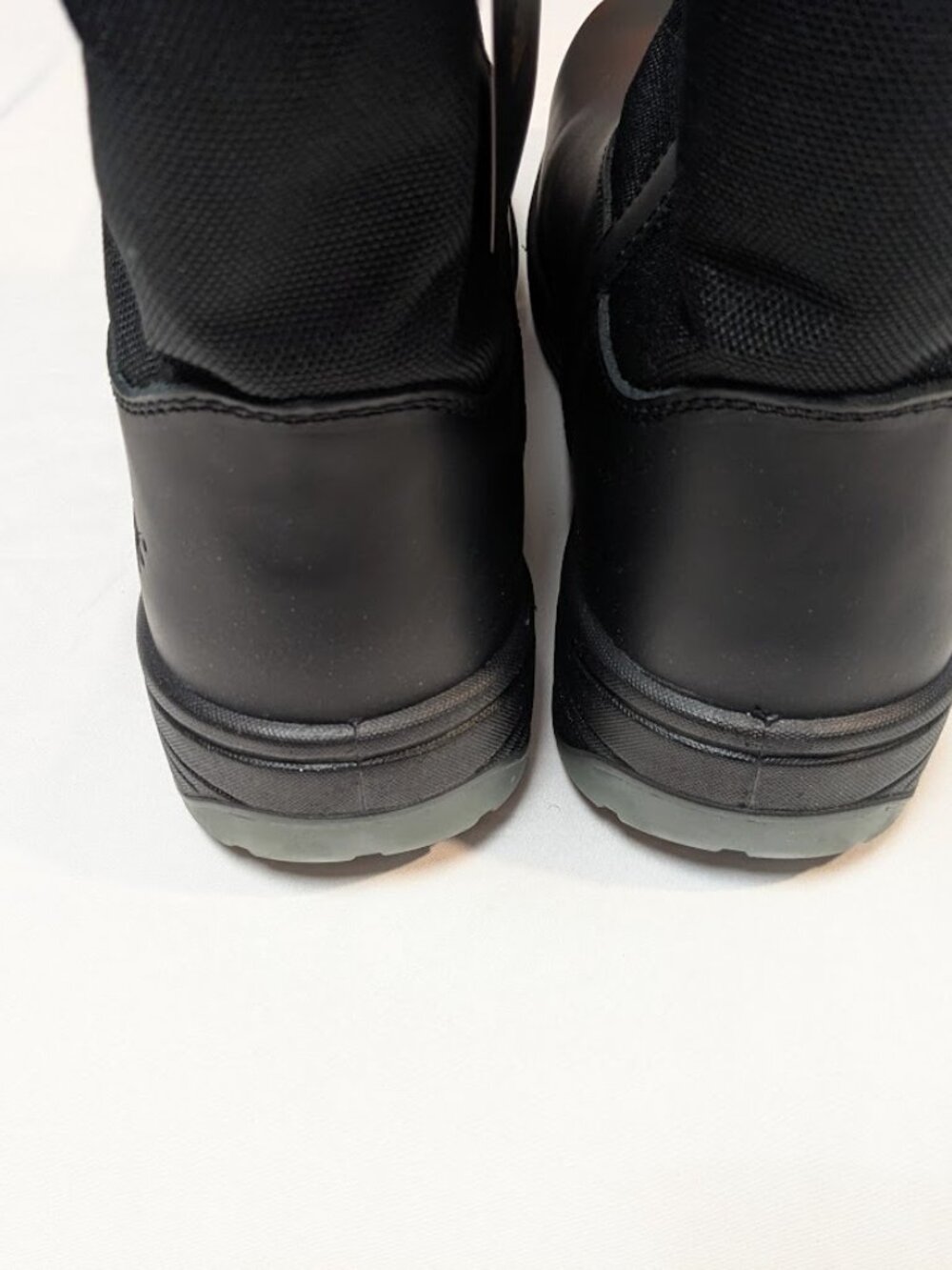 MEN'S 10.5-WIDE THOROGOOD 804-6136 Thoro-Flex 10″ Black Safety Toe Wellington - Picture 4 of 7